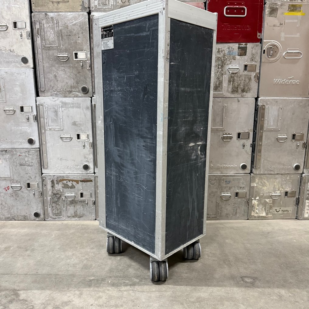 Diethelm - 航空手推車  - 飞机手推车 - 厨房推车 - 废物推车 - 2010-2020 - 航空家具 #4.3