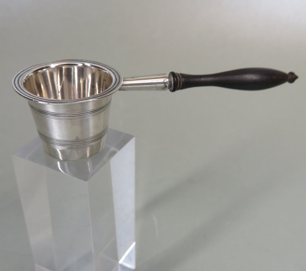 Miniatuur theezeef, 1826/1830, Johannes Heuvel, Amsterdam - Colino del tè - .833 argento #1.0