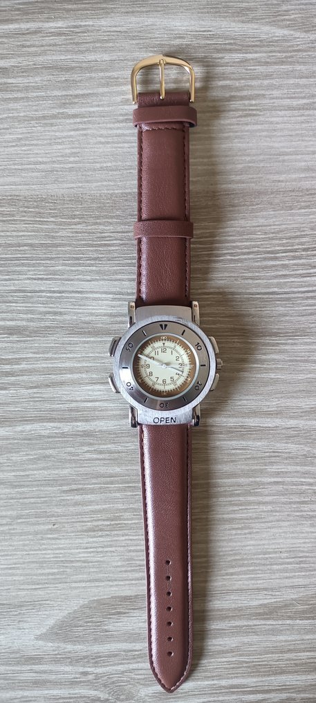 Lip - Explorer - 没有保留价 - 中性 - 1990-1999  #1.0