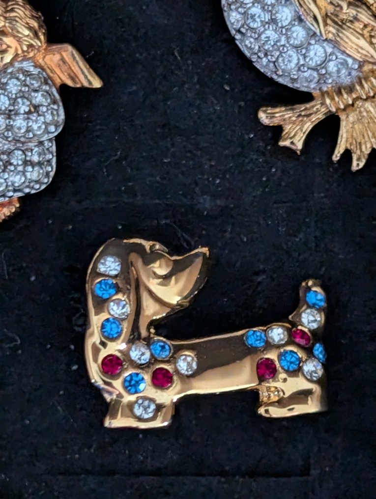 雕像, Broches ingelegd met Swarovski elementen - 2.6 cm - 金屬, 镀铑 - 1980 #4.3