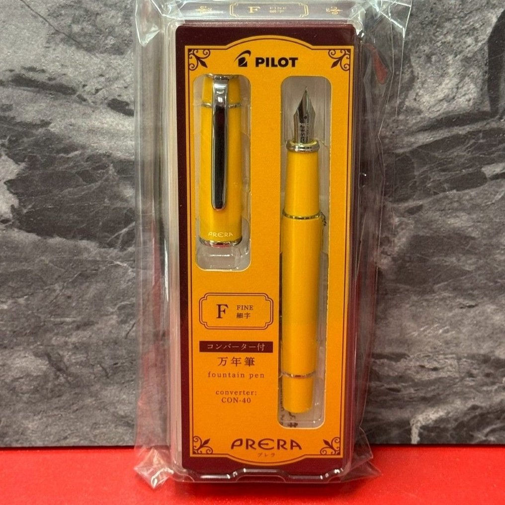 Pilot - Prera Fountain Pen – Warm Yellow – Fine (F) Nib – Made in Japan [Unused - Excellent Condition] - Sem preço de reserva - Caneta de tinta permanente #1.0