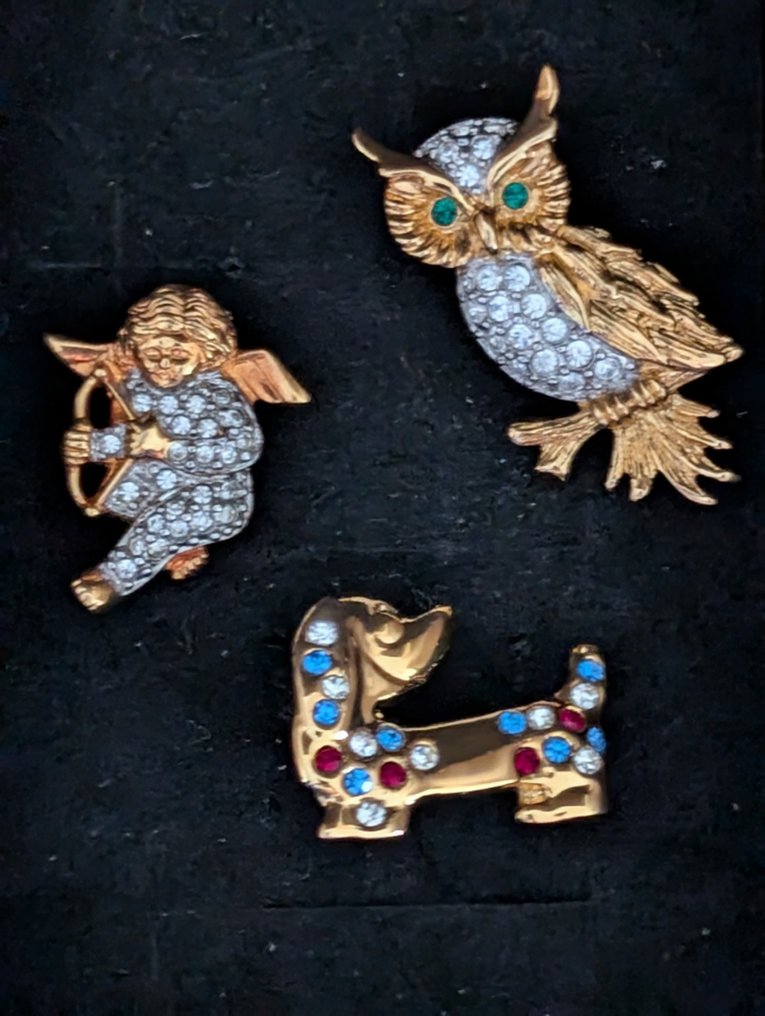 雕像, Broches ingelegd met Swarovski elementen - 2.6 cm - 金屬, 镀铑 - 1980 #1.0