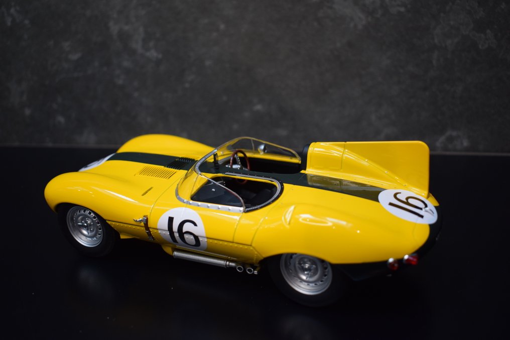 1:18 - Rennwagenmodell - Jaguar D-Type #3.2