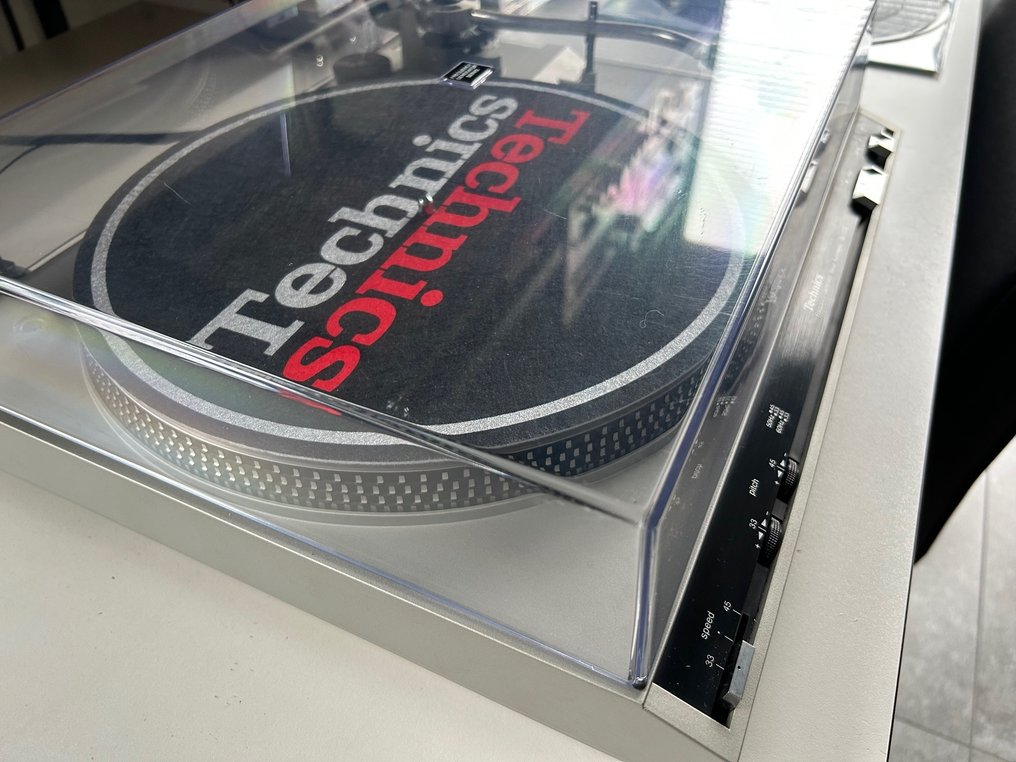 Technics - SL-220 Record player #4.3