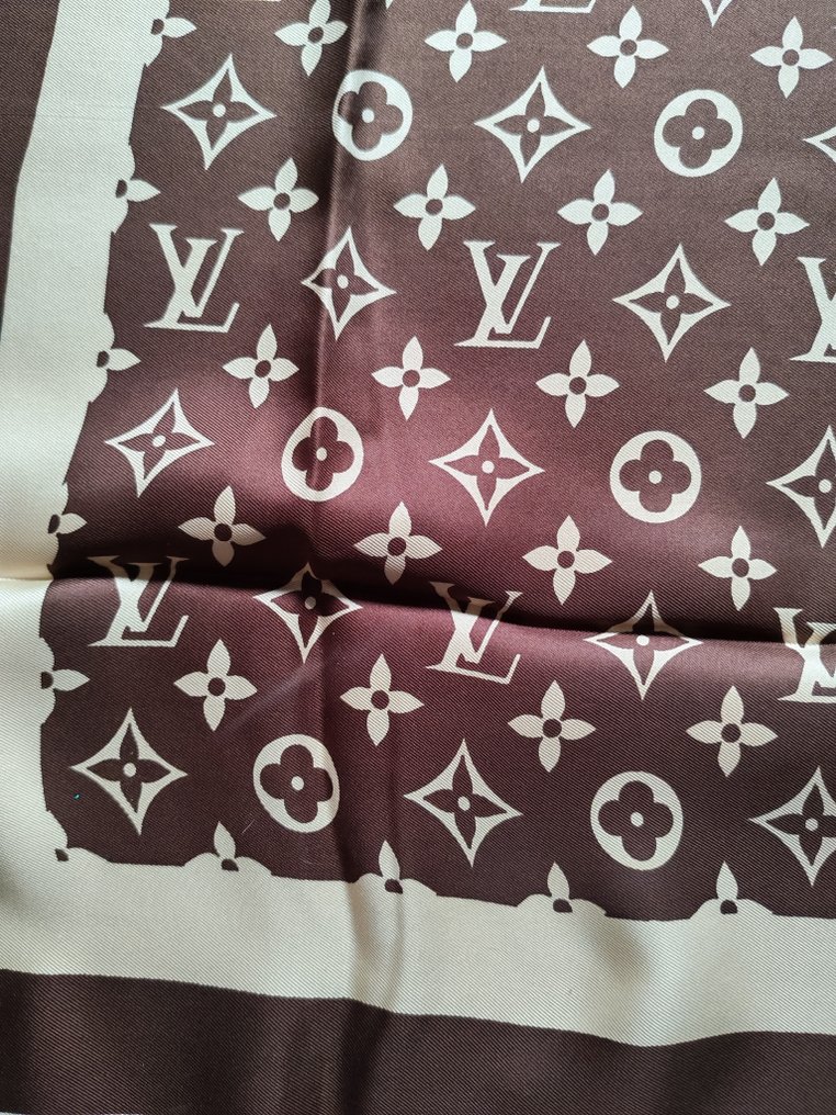 Louis Vuitton - Foulard #1.0