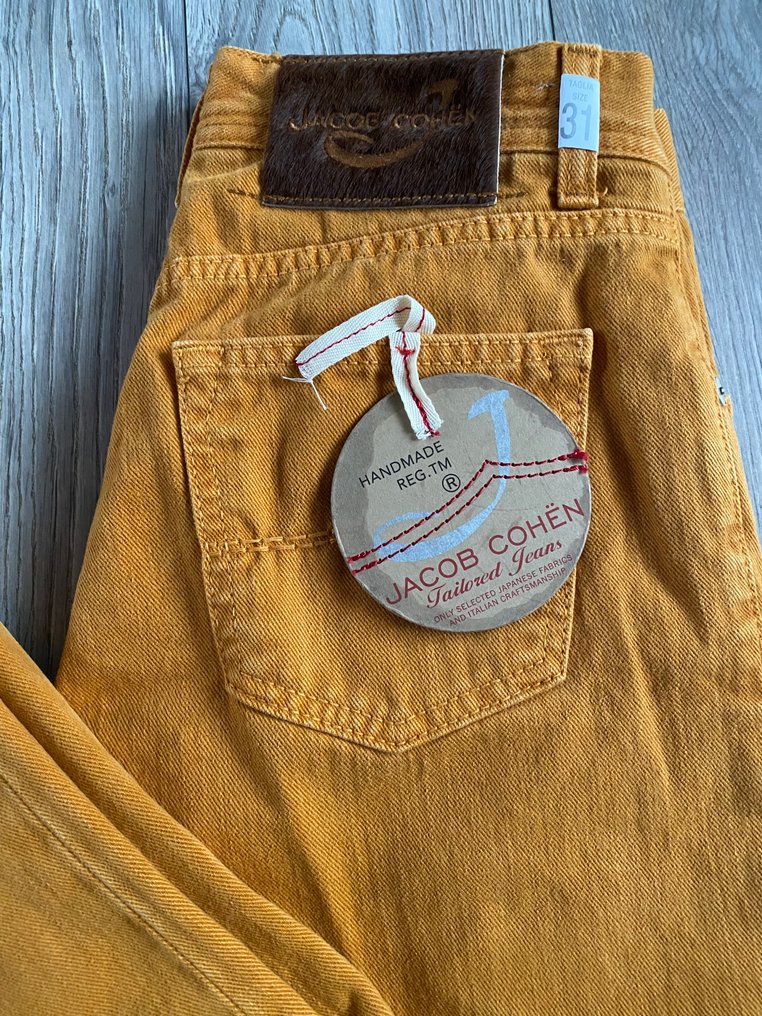 Jacob Cohen - New - size 31 - yellow - Jeans - New with tags #3.2