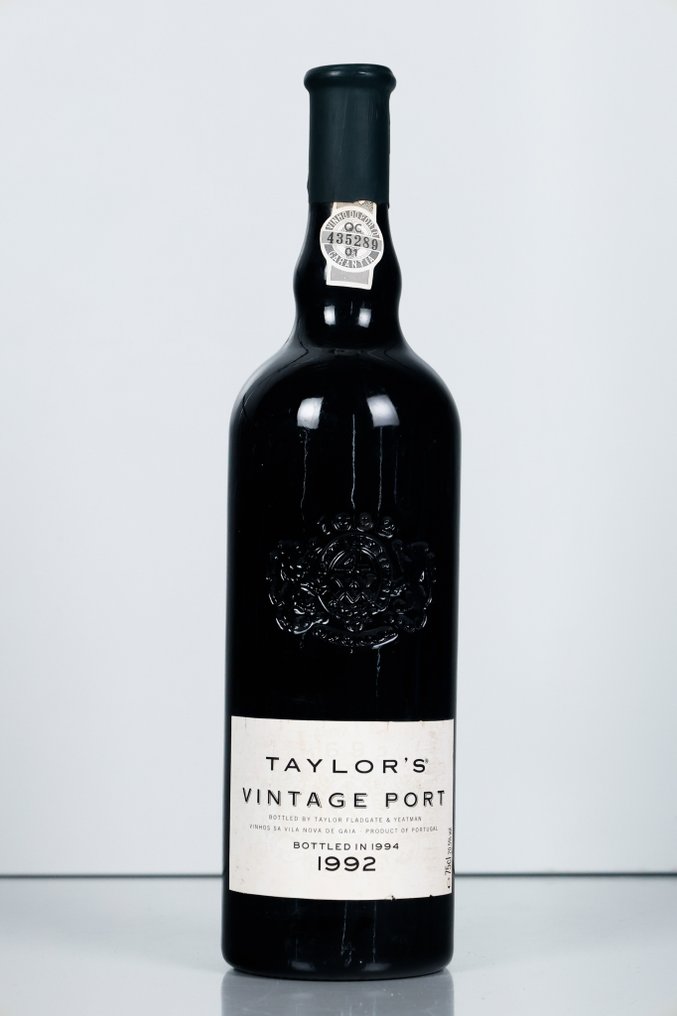 1992 Taylor's - Vintage Port - Pullotettu 1994 -  Douro  - 1 Pullo (0.75L) #1.0