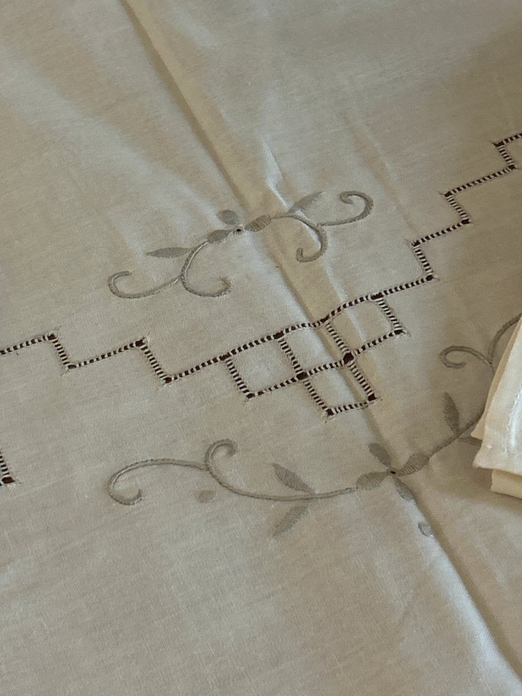 12 人用成套餐具 (13) - 亞麻 - 复古桌布 #3.2