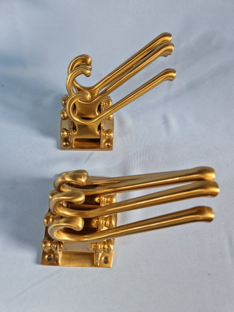 Kapstok (2) - Mässing #4.3