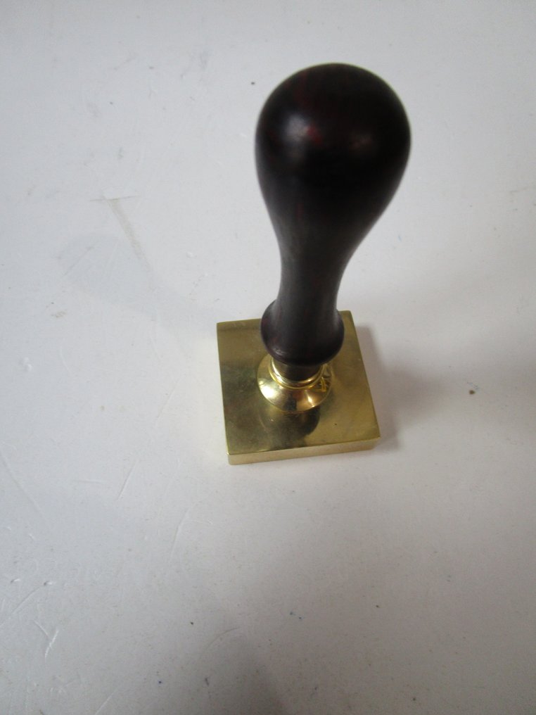 Γραφείο διανομέων έκδοσης Universal - αποκλειστική σφραγίδα για την υπογραφή σημαντικών εγγράφων - - Porsche - metal #3.2