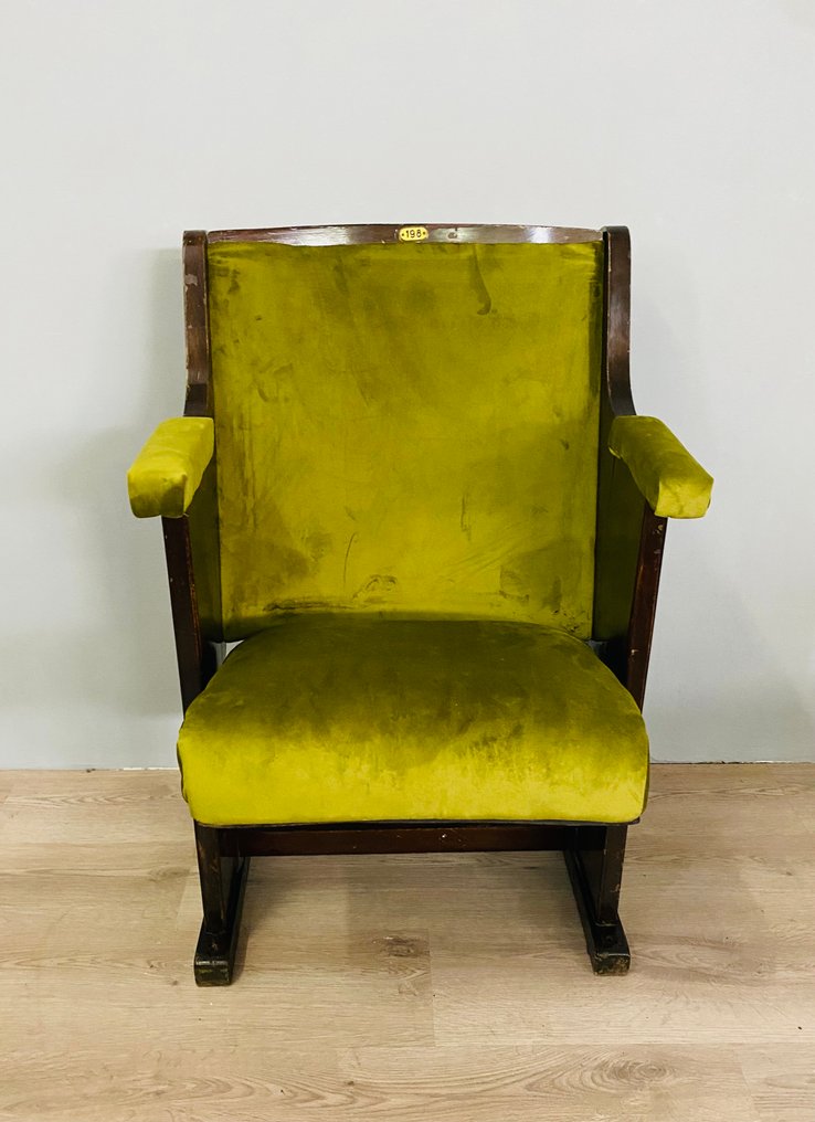 Καρέκλα - Ξύλο, Βελούδο - Βιτζίντα κασέτα κινηματογράφου #1.0