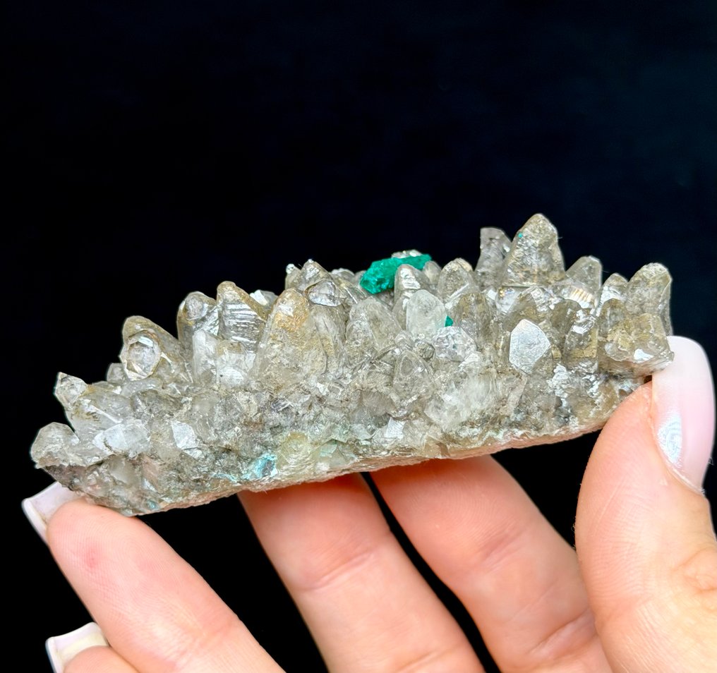 Gorgeous DIOPTASE with CALCITE & QUARTZ from Guantala, Mindouli, DR Congo Specimen - Height: 8.5 cm - Width: 3.8 cm- 77 g #2.1