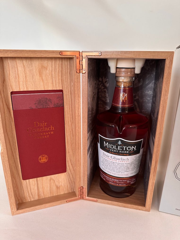 Midleton Dair Ghaelach - Virgin Oak Collection - Knockrath Wood - Tree no. 1 Batch no. 1  - b. 2019  - 700ml #1.0