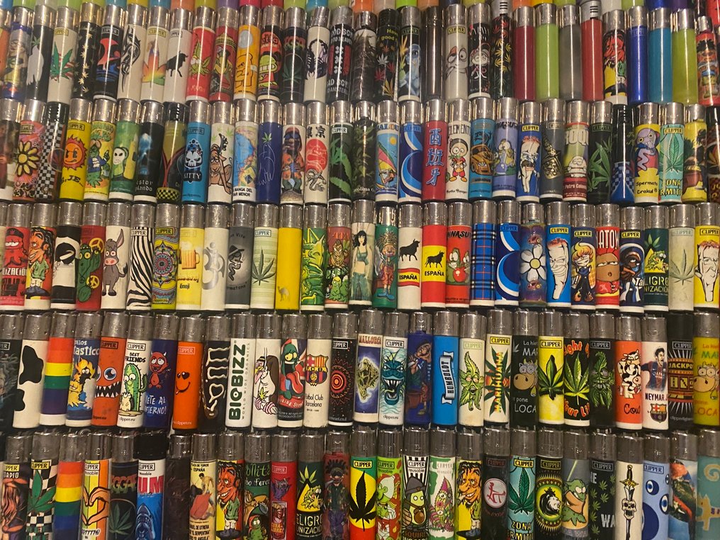 Clipper - Brichetă - Plastic, metal -  (516) #1.0