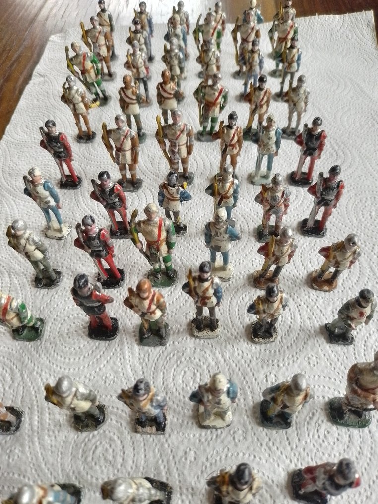 Brand Unknown - Zabawkowy żołnierzyk Soldatini medievali in piombo - 1950-1960 #2.1