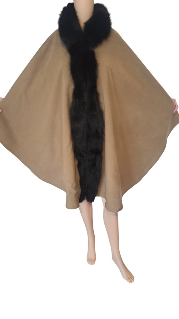 Artisan Furrier, Other brand - Capă #1.0