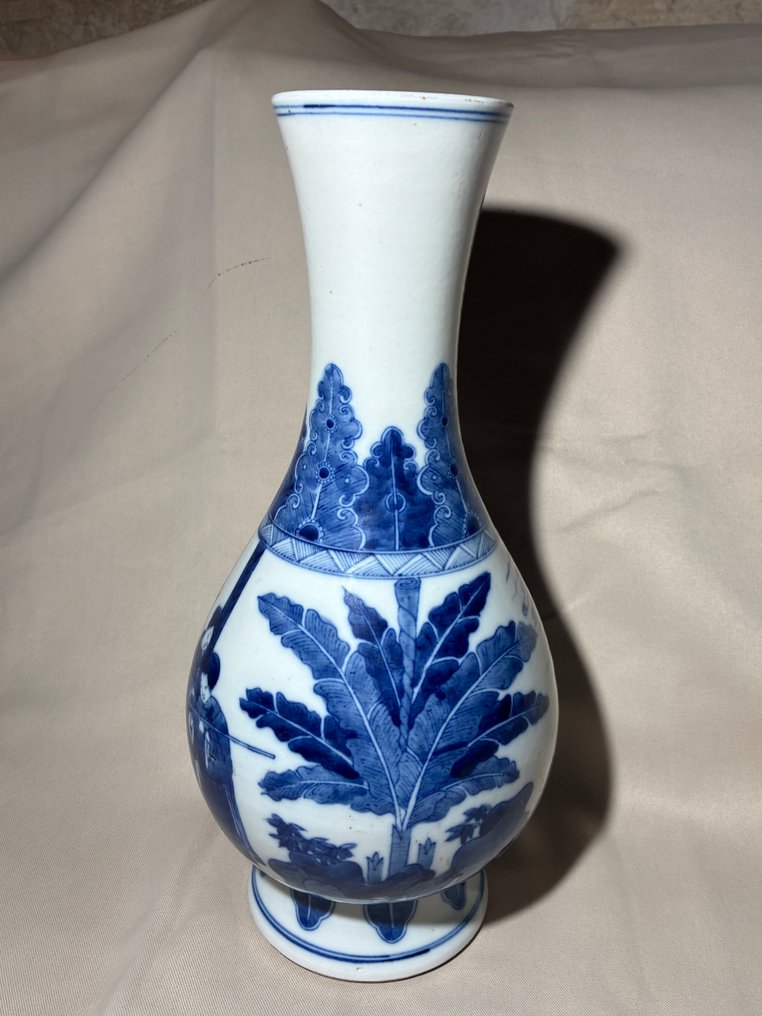 宫廷场景装饰花瓶 - 蓝白色 - 康熙品牌（不设底价出售） - 瓷 - 中国 - Qing Dynasty (1644-1911) #2.1