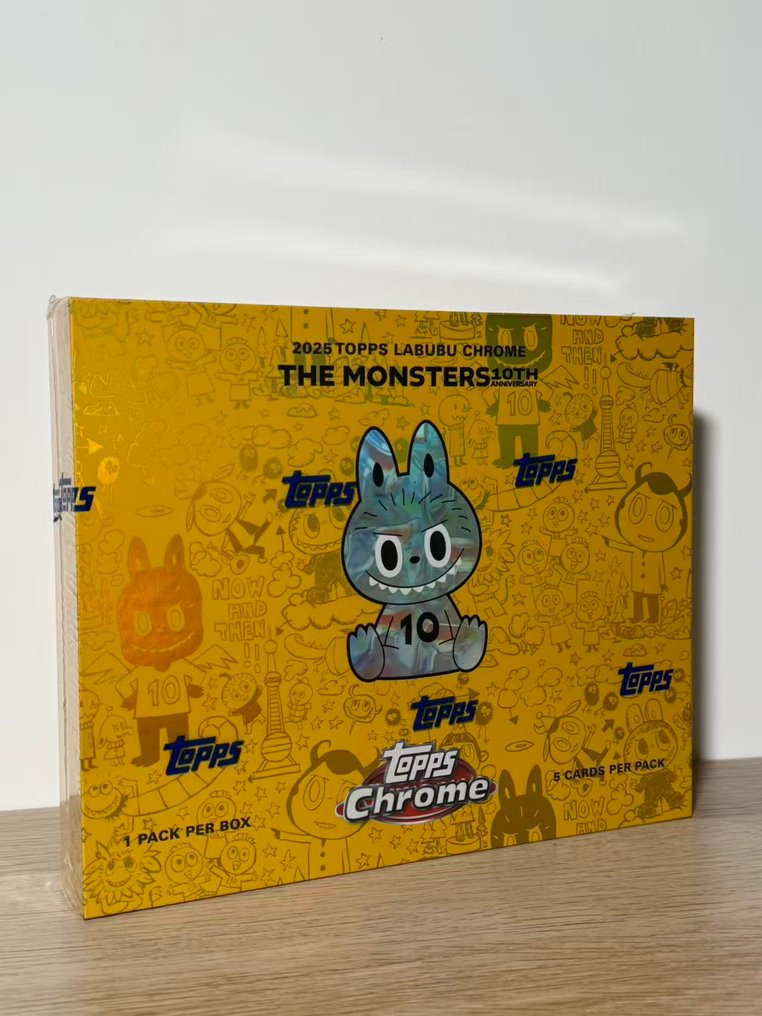 Topps - 1 Booster box - Labubu The Monsters 10th Anniversary Hobby Box #3.2