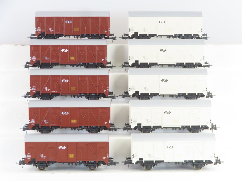 Roco H0 - 45967 - Τρένο μοντελισμού μεταφοράς εμπορευμάτων (5) - 10 κλειστοί 2-άξονες εμπορευματοκιβωτίων τύπου Gs και Gs-y. - NS #1.0