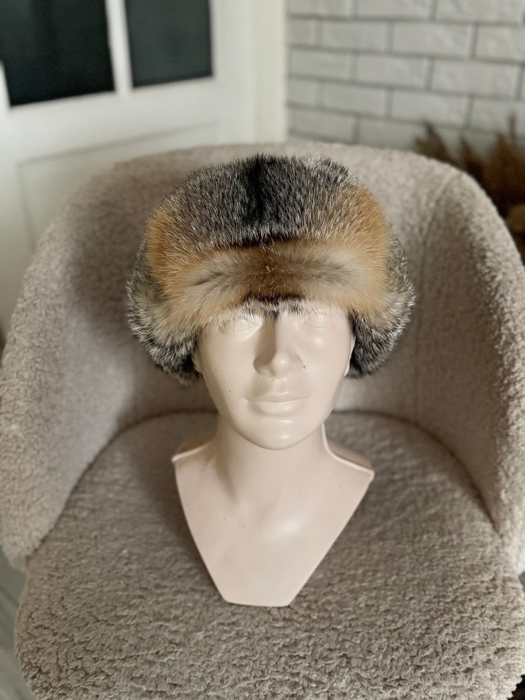 Artisan Furrier - Beanie (1) - Fuchs, Leder, Shearling #1.0