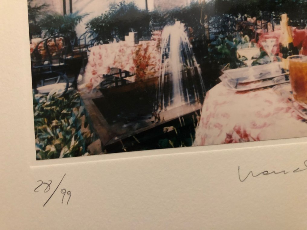 Franco Fontana - Il caffè dell'orologio #2.1