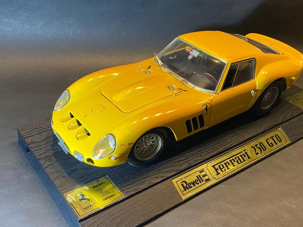 Revell 1:12 - Modelbil - Ferrari  250 GTO #1.0