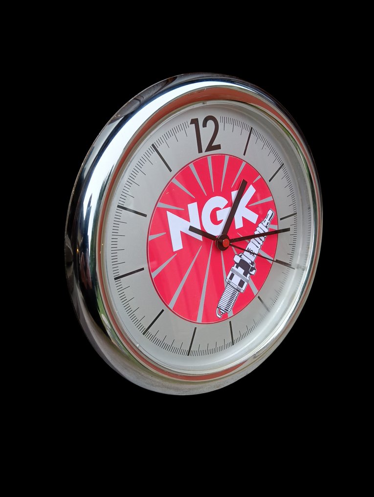 时钟 -   人造树胶, 镀铬 - 1980-1990 - 广告钟 NGK #1.0