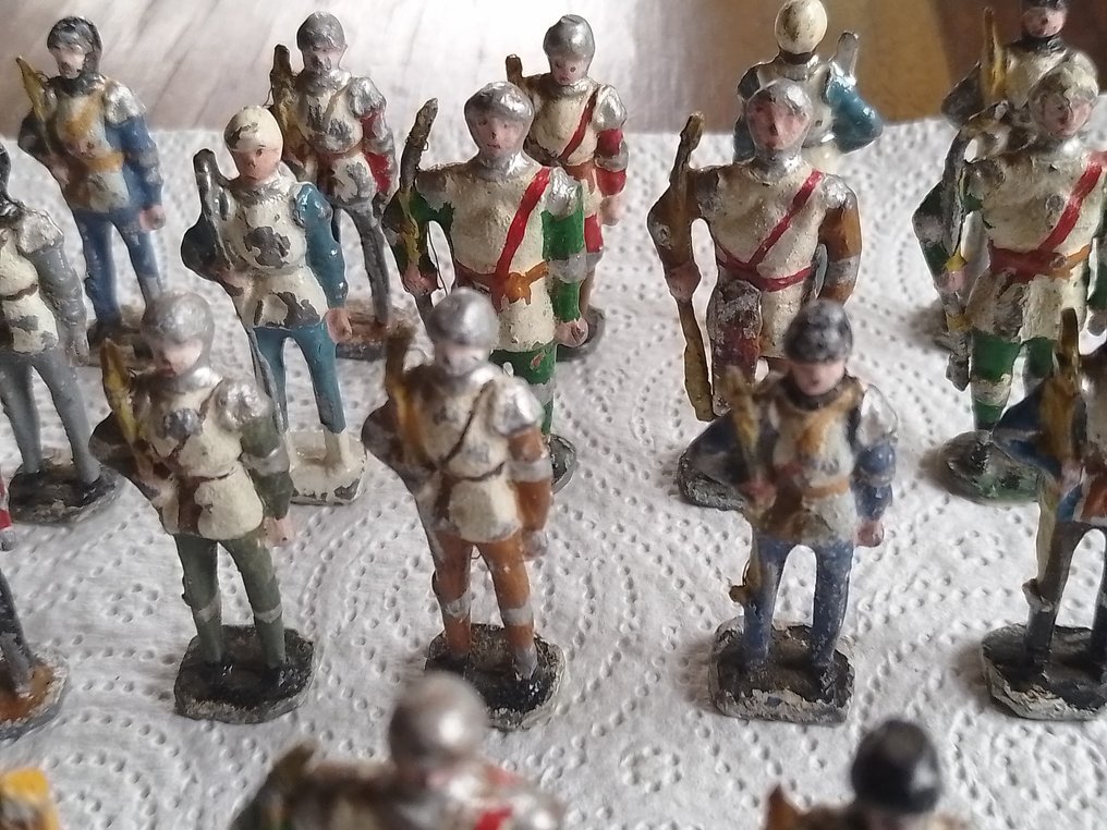 Brand Unknown - Zabawkowy żołnierzyk Soldatini medievali in piombo - 1950-1960 #4.3