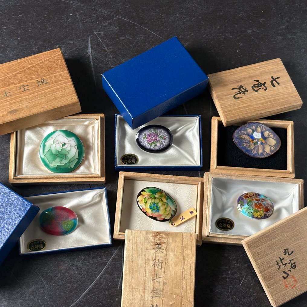 Καρφίτσα - σμάλτο - Ιαπωνία  (χωρίς τιμή ασφαλείας) #1.0