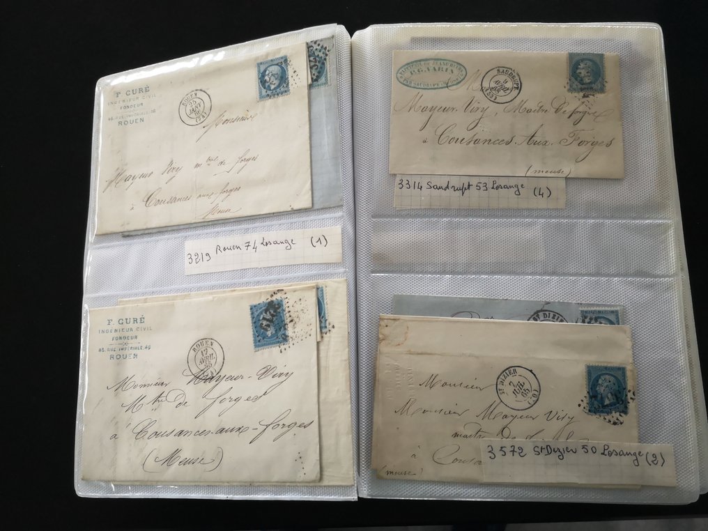 法国  - 在一个邮票信件的集邮册中，配有蓝色邮票 - TB #4.3