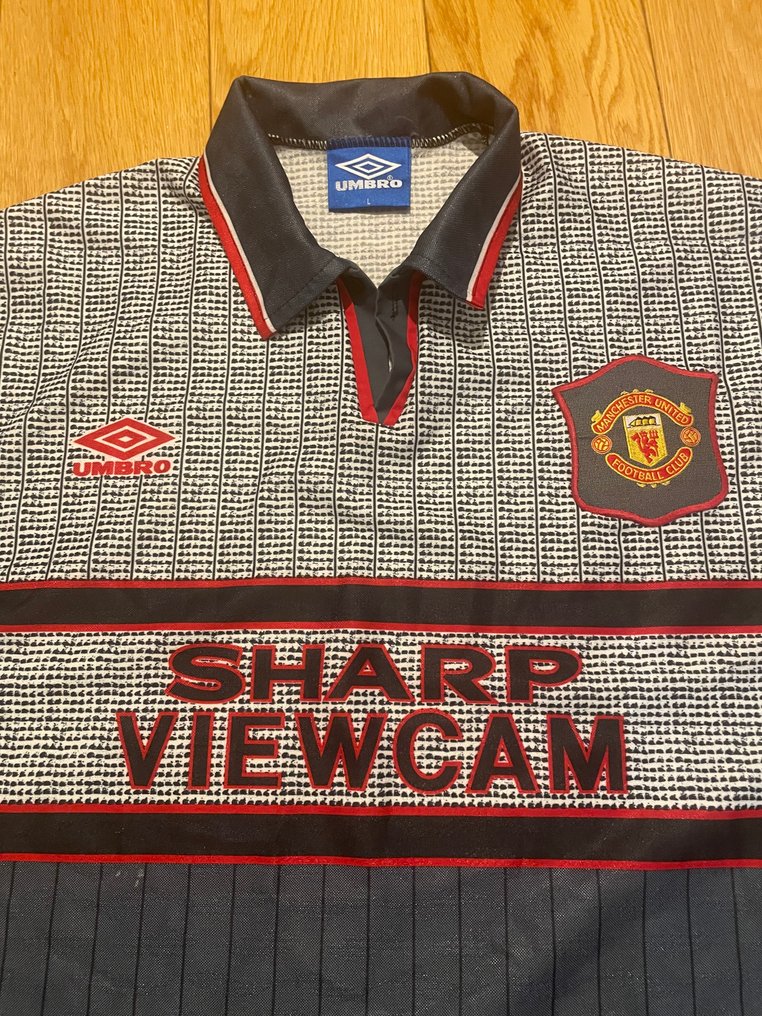 Manchester United - 欧洲足球锦标赛 - 1995 - 足球衫 #1.0