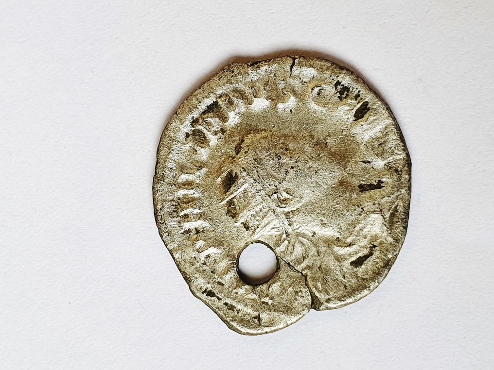 Αρχαίο ρωμαϊκό, Αυτοκρατορικό Ασημί Αντονινιανούς του Γόρδιανου Γ' — Φοράει Ρωμαίο λεγεωνάριο. - 21 mm  (χωρίς τιμή ασφαλείας) #2.1