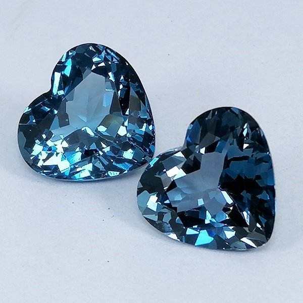 2 pcs  蓝色 黄宝石  - 10.48 ct - 西班牙宝石学院（IGE） #1.0