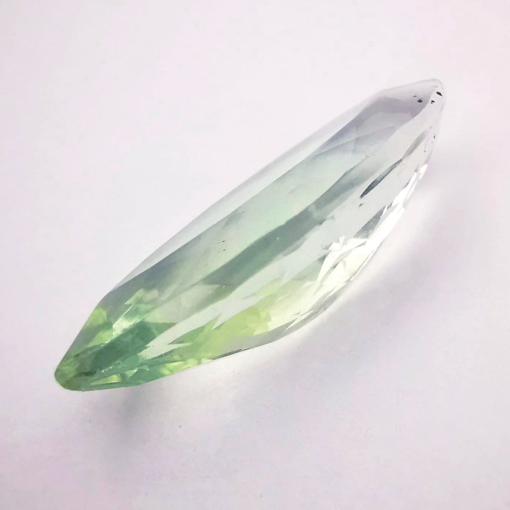 χωρίς τιμή ασφαλείας Φθορίτης  - 11.13 ct - Antwerp Laboratory for Gemstone Testing (ALGT) - Φθορίτης Αλλαγής Χρώματος #1.0