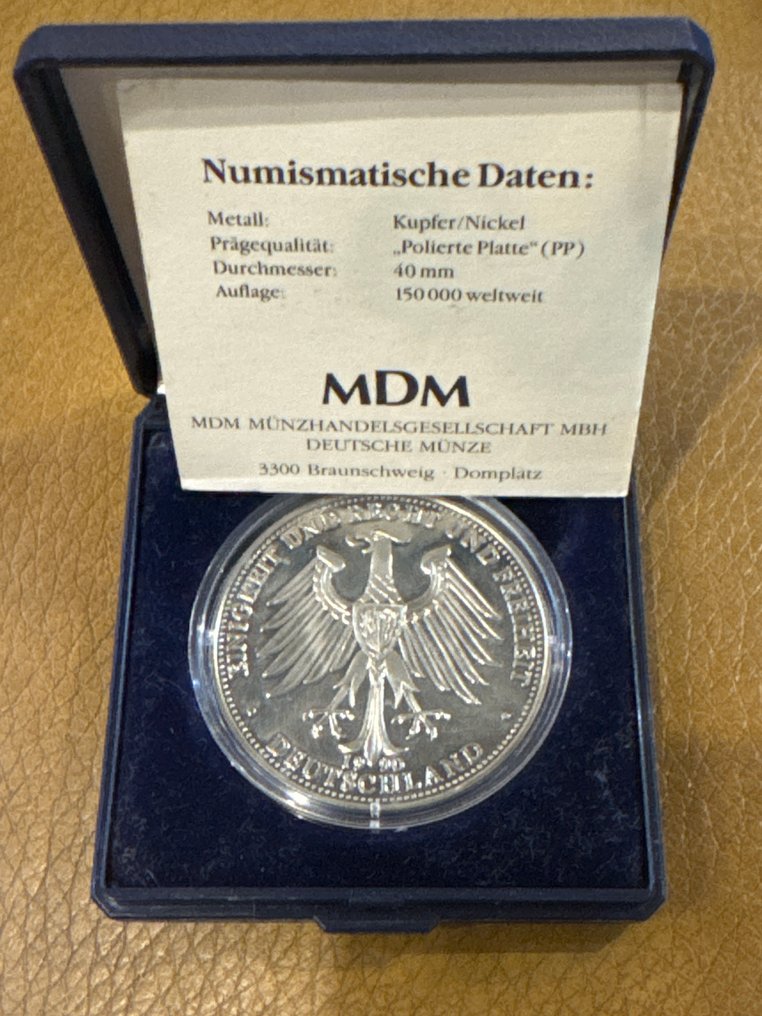 Κόσμος. Medal Einigkeit, Recht und Freiheit  - mit CoA  (χωρίς τιμή ασφαλείας) #1.0