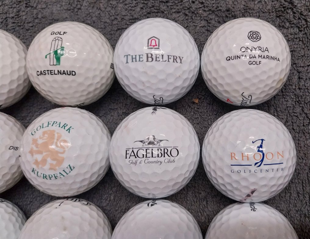 Thematische Sammlung - 42 Golfbälle mit Logo des Golfplatzes oder besonderen Tagen. #1.0