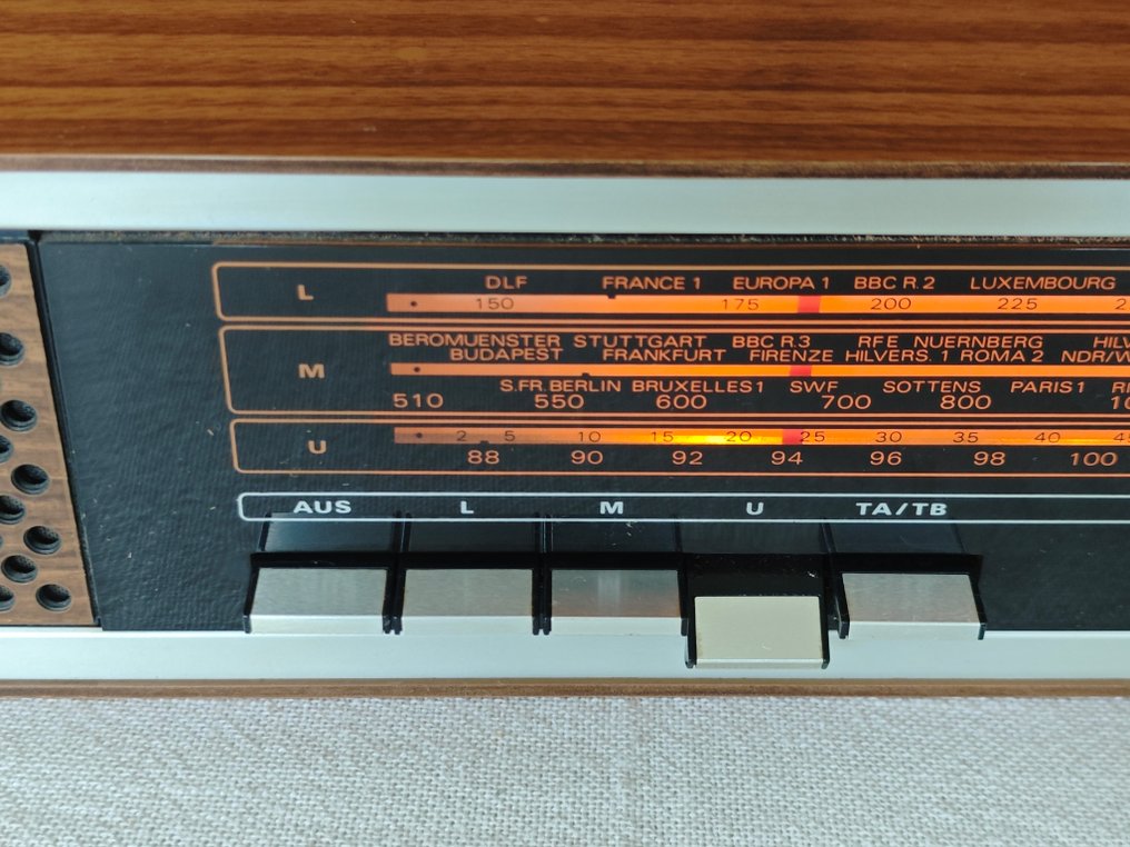 Grundig - RF 411 Radio #2.1