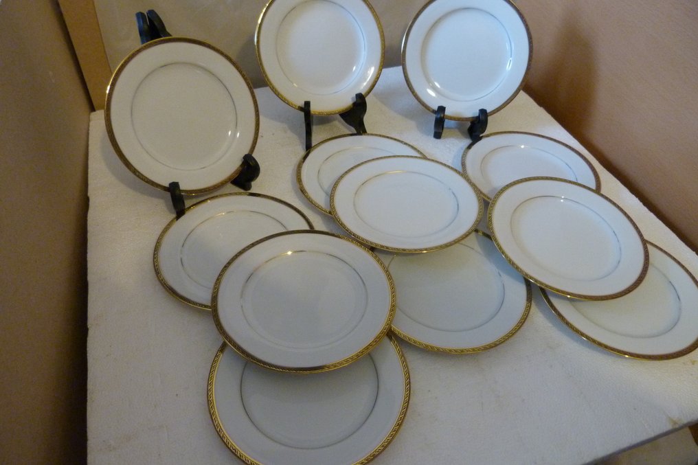 ABCO International - Serving plate (12) - 12 assiettes de la compagnie delta air lines - Porcelain #1.0