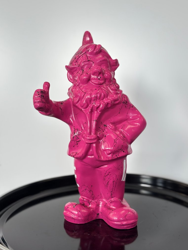 Rob VanMore - VANMORE Pink Leprechaun #1.0