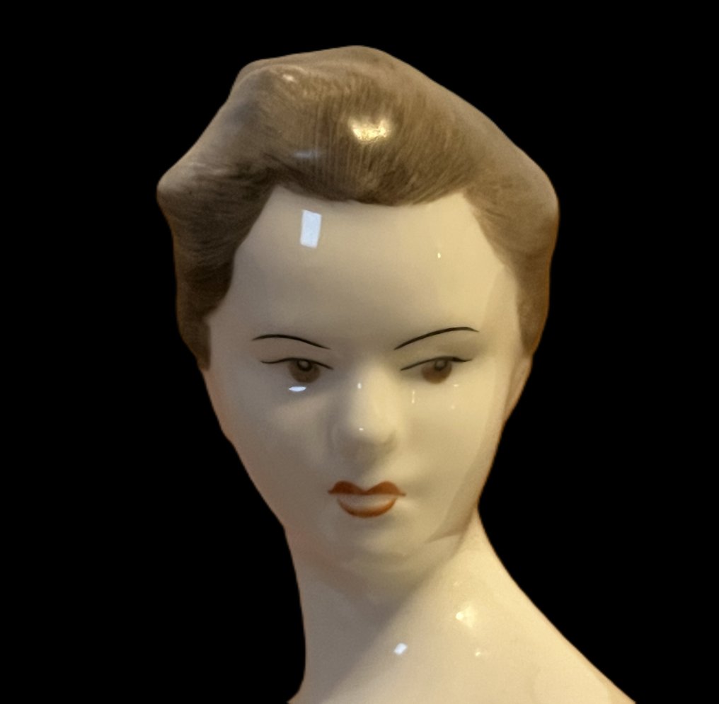 Kezzel Festett - 小雕像, The nude - 30 cm - 瓷 #1.0