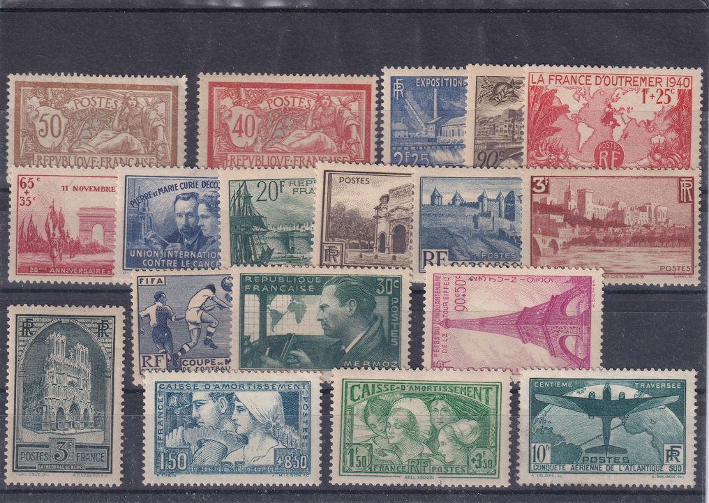 法國  - 一套半现代新邮票，装在两块邮票簿上 - TB #1.0