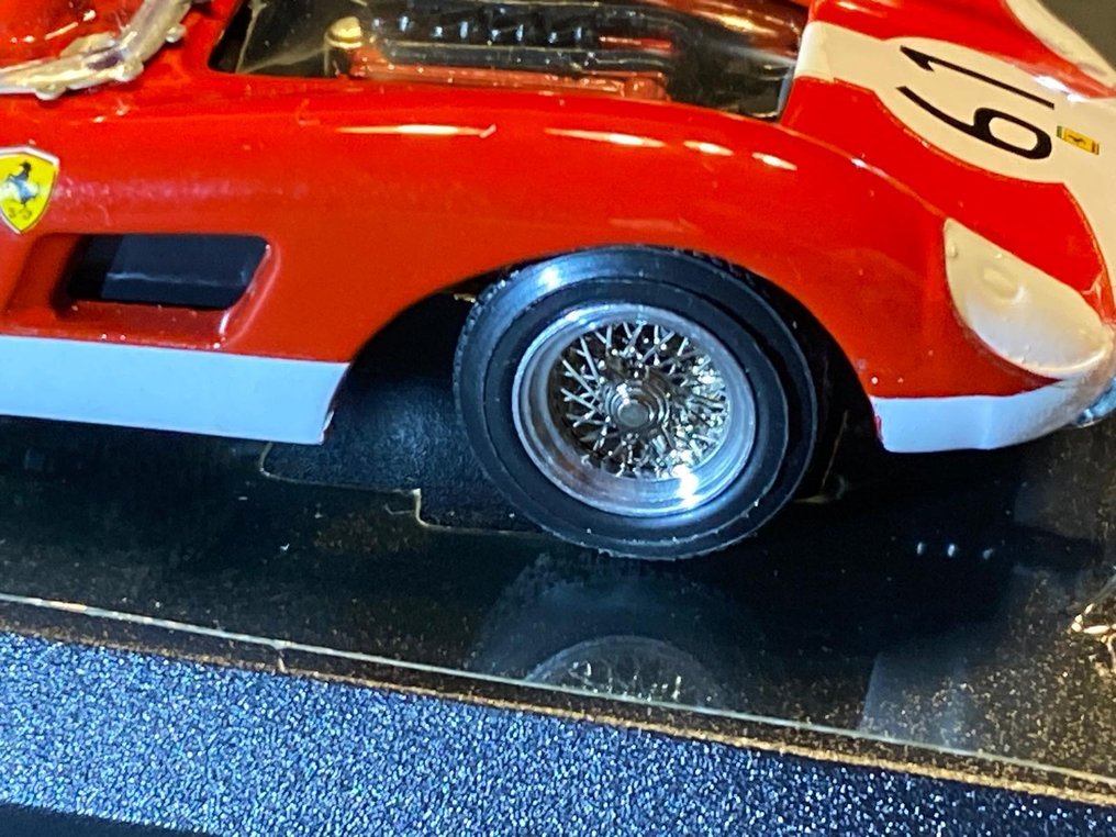 Art Models 1:43 - Modelbil - Ferrari 500 TRC Le Mans 1957 #4.3