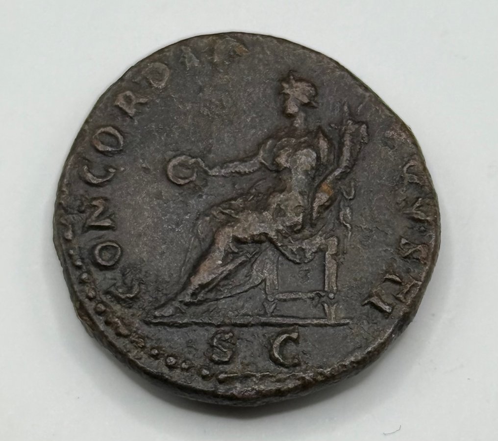 Romarriket. Titus (AD 79-81). Dupondius Rom - Concordia sitzt nach links (Ingen mindstepris) #1.0