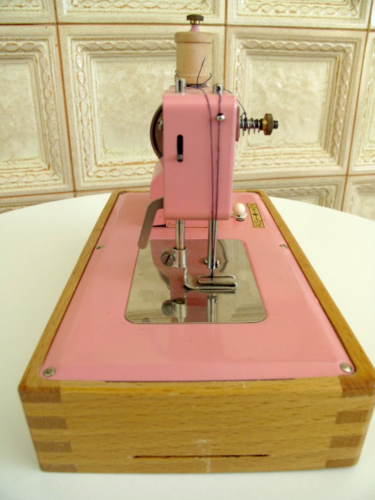 Regina - Τσίγκινο παιχνίδι - Kinder Nähmaschine Modell 7331 - 1950-1960 - Γερμανία #4.3