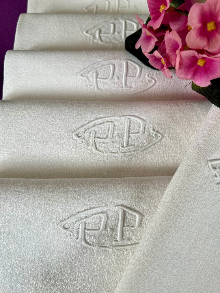 Παλιά σερβίτσια με μεγάλες χαρτοπετσέτες, δαντέλα με χειροποίητο κέντημα, με σχέδια λουλουδιών σε - Πετσέτα - 70 cm - 60 cm #1.0