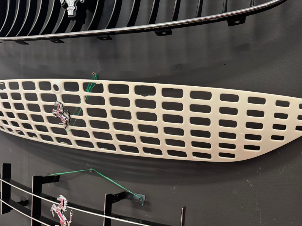 Automotive - Autó elülső rács.  #3.2