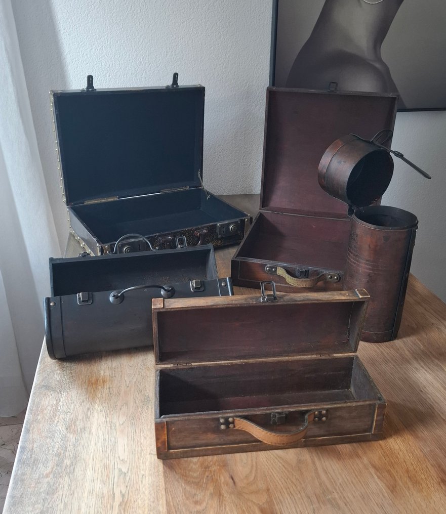 Διακοσμητικό στολίδι (5) - Ολλανδία - βαλίτσες κρασιού #1.0