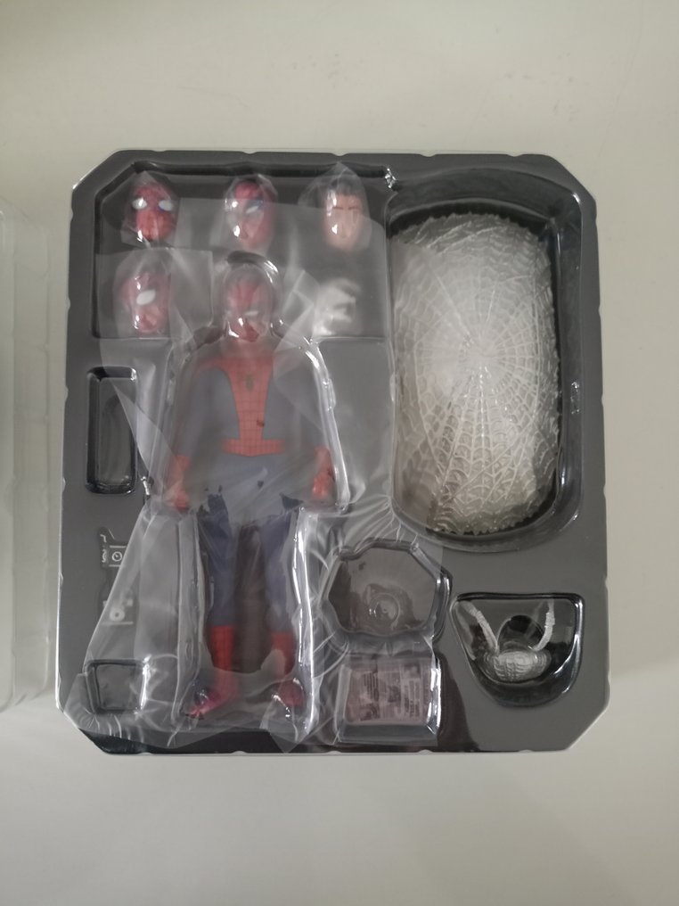 Mezco  - Action figure The Amazing Spider-Man - 2010-2020 - Stati Uniti #4.3
