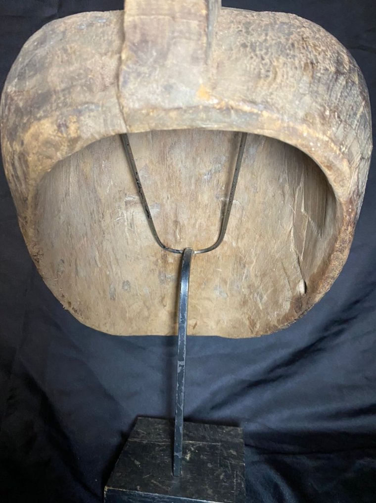 Όμορφη μάσκα - Ngil - Γκαμπόν (χωρίς τιμή ασφαλείας) #4.3