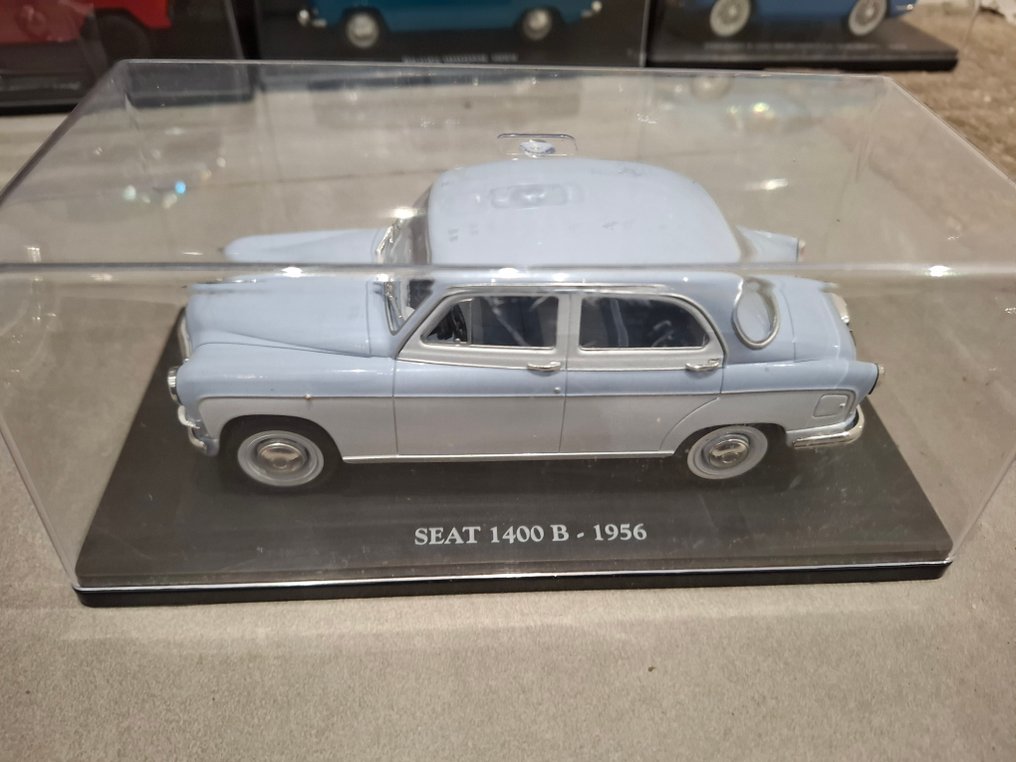 Hachette 1:24 - Modelsedan  (11) - Hachette #4.3